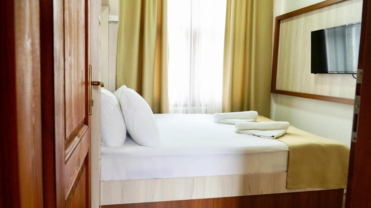 Qonaq Hotel & Suites Istanboel Buitenkant foto