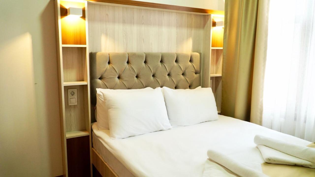 Qonaq Hotel & Suites Istanboel Buitenkant foto