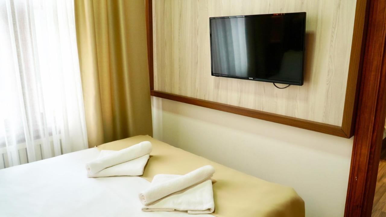 Qonaq Hotel & Suites Istanboel Buitenkant foto