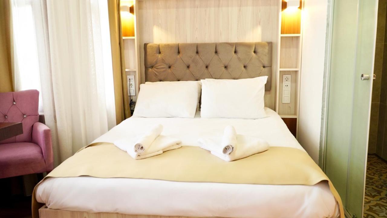 Qonaq Hotel & Suites Istanboel Buitenkant foto