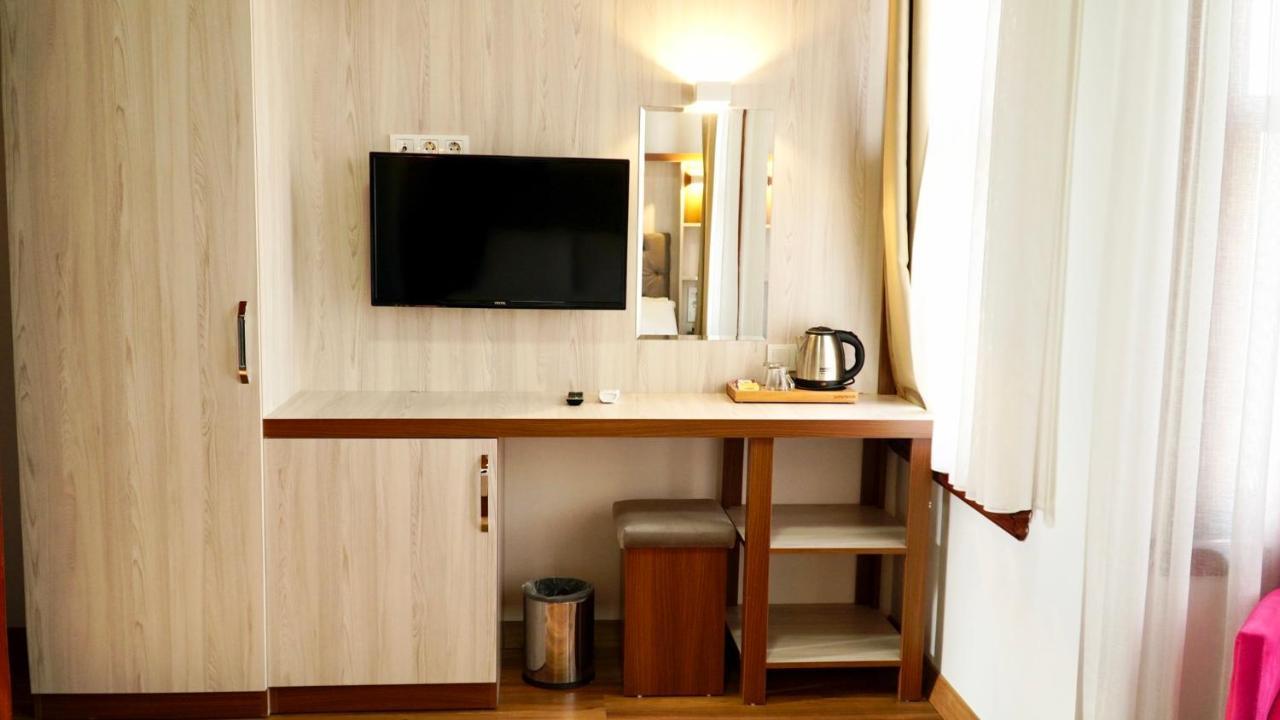 Qonaq Hotel & Suites Istanboel Buitenkant foto