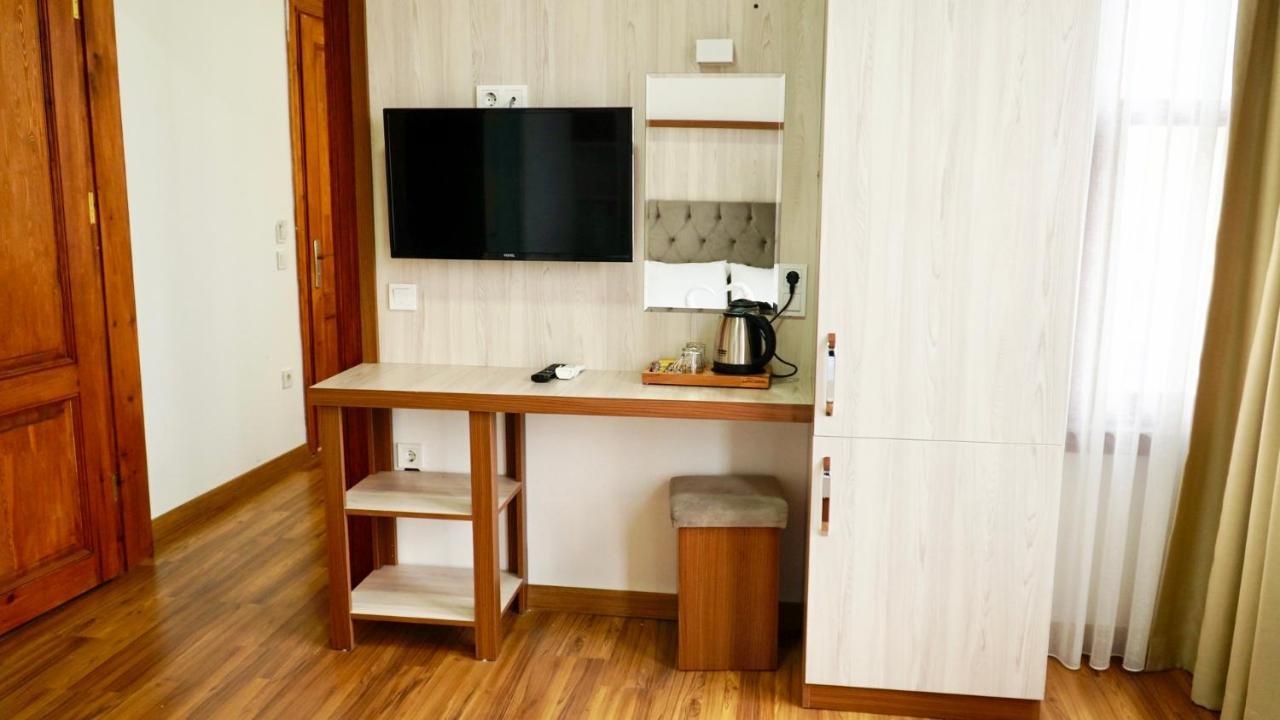 Qonaq Hotel & Suites Istanboel Buitenkant foto