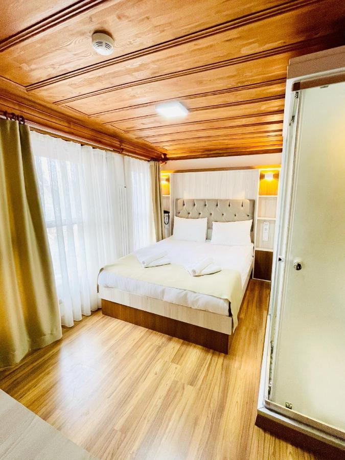 Qonaq Hotel & Suites Istanboel Buitenkant foto